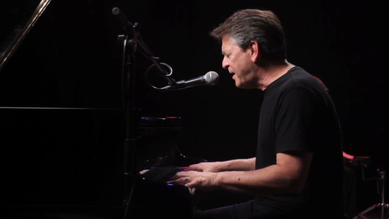 Steve March-Tormé performing Until You Come Back to Me